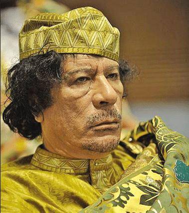 "沙漠之王":坐石油桶上玩黄金,三个世界首富加起来都没他有钱