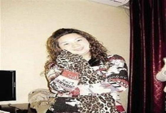 亿万富婆李宝华,买千万游艇打60万美体针,被抓后:我终于解脱了