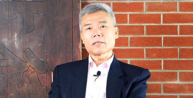 柳传志父女同一时间清空微博,释放出什么信号?