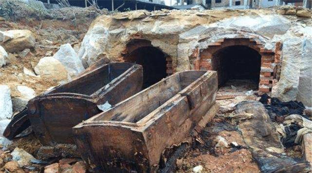 辽代古墓被修成宫殿,墓中发现一桌"酒菜",专家:已有千年!