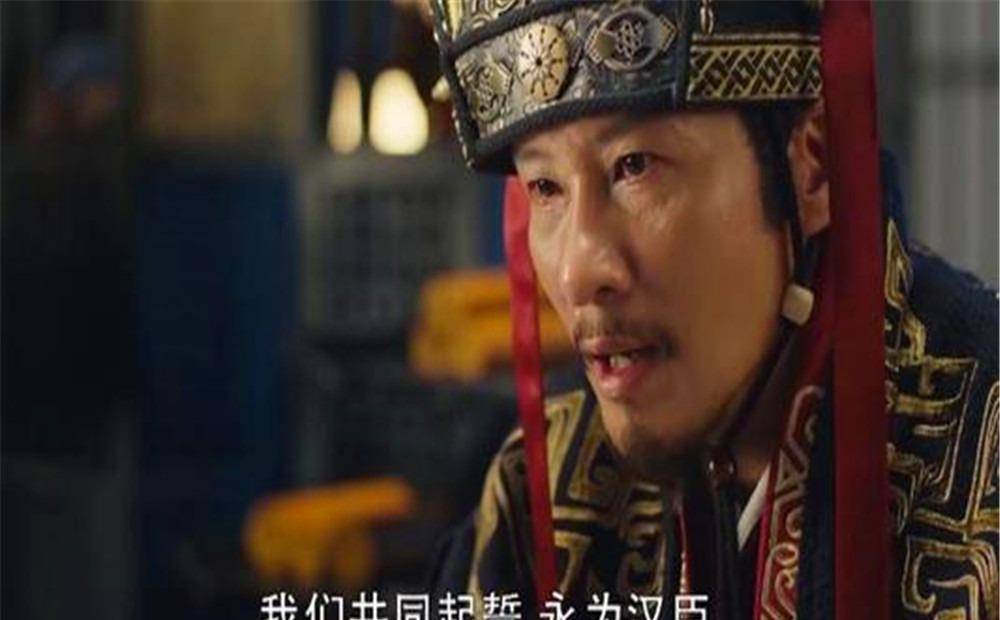 荀彧在接到曹操的空食盒后,饮药自尽,这个空食盒代表什么含义?