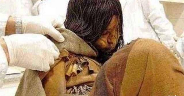 秘鲁发现不腐女尸,专家:死于700年前仅14岁,死因令人无奈