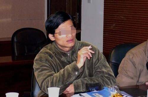 女老师因不愿同住得罪婆婆,身中10多刀悲惨离世,听话才能活命?