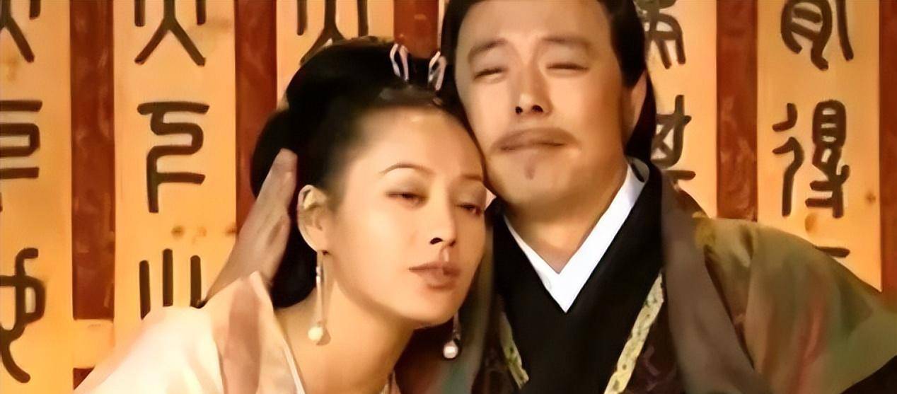 《寻秦记》朱姬—姚莹莹姚莹莹饰演的朱姬,即便冷着一张脸也是风流