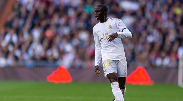 皇马引援新风潮!白衣军团强挖15亿超级新星 法国主力 飞翼投靠