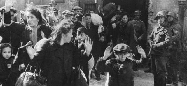 二战时期,德国纳粹残害了大量的犹太人,他们是怎么分辨犹太人的
