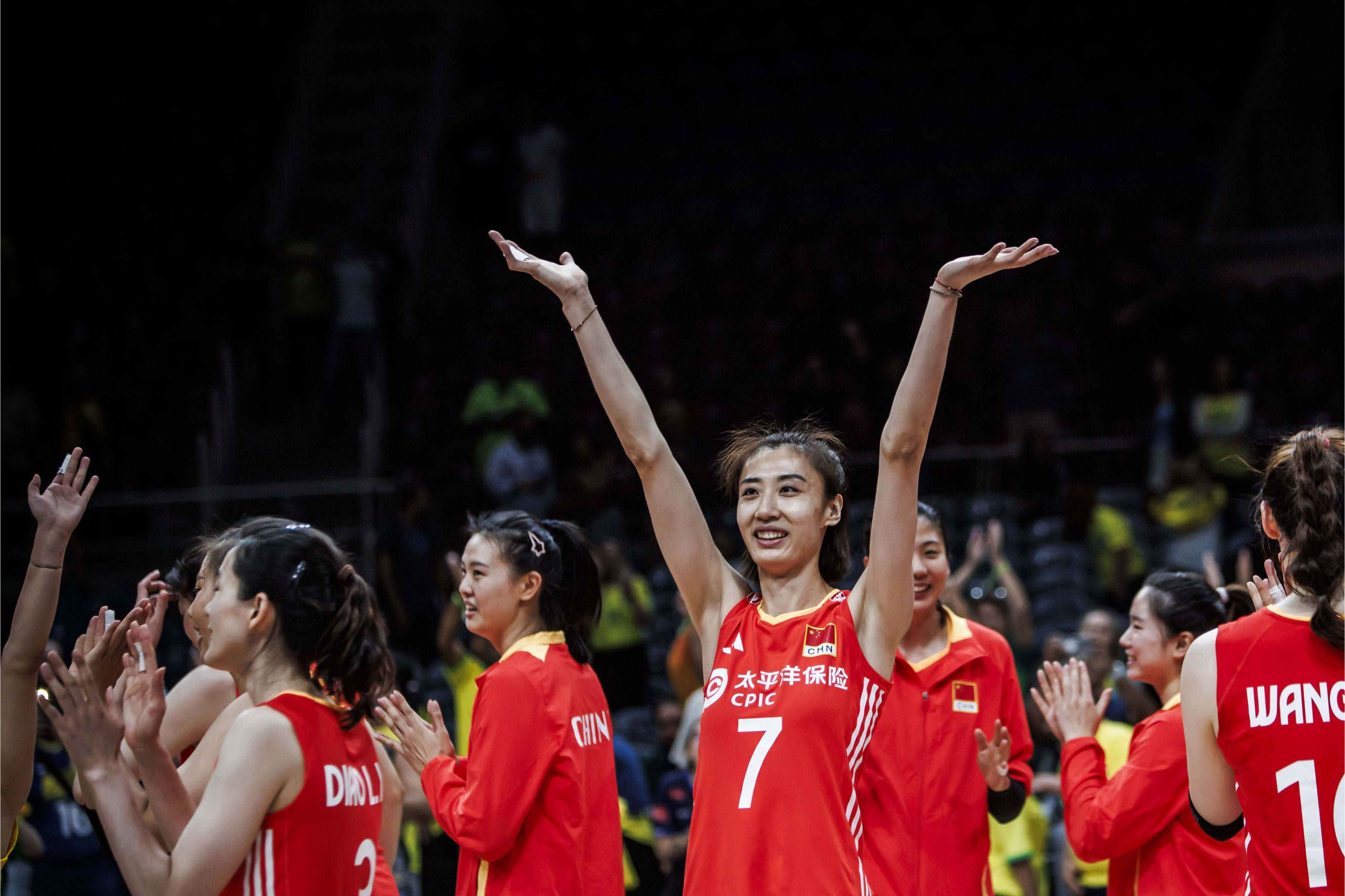 中国女排四场比赛数据曝光,李盈莹场场得分王,还涌现一黑马主力