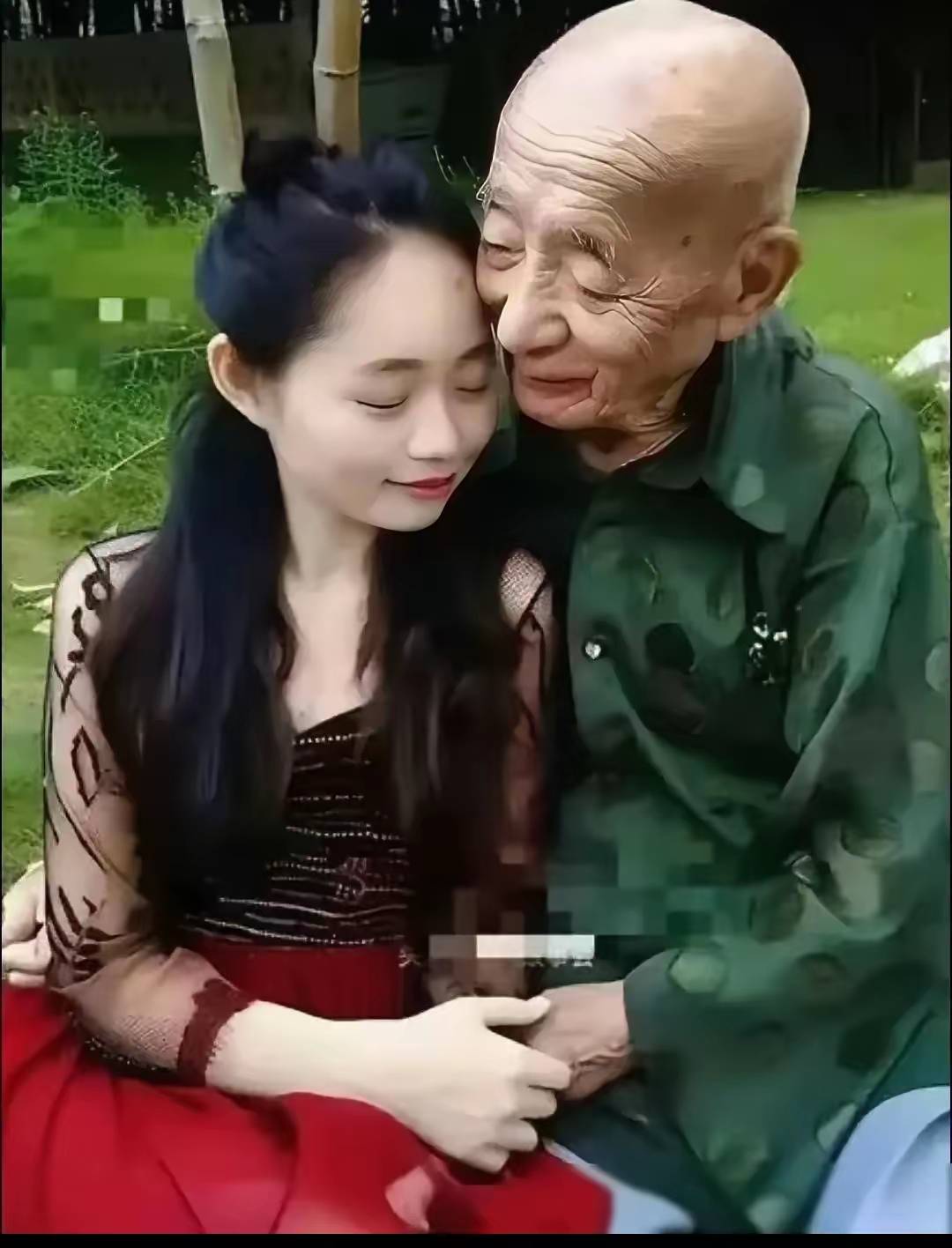河北23岁女子为爱勇敢抉择,与80岁老人共筑爱巢,频繁晒照引发热议