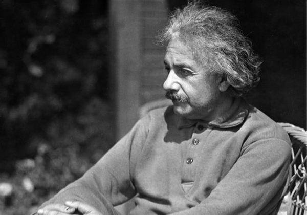 "中国人的待遇牛马不如",爱因斯坦为何要如此评价中国人?_生活_事物_