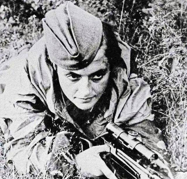 二战期间,苏联有超过100万女性参战,大多是1530岁的年轻女孩