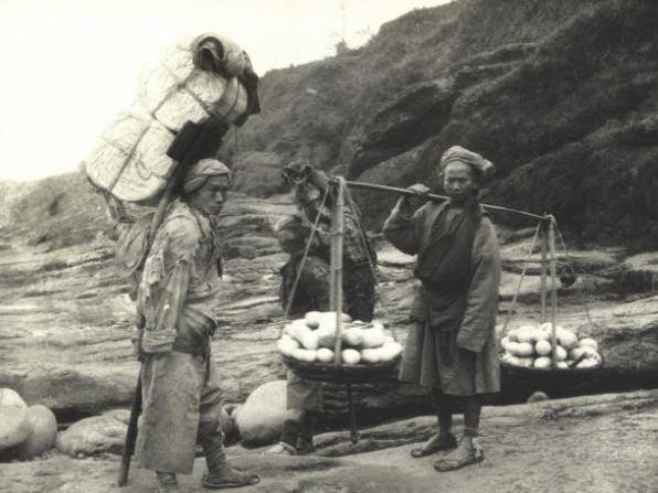 晚清的穷人到底有多穷?老照片告诉你事实:什么叫惨不忍睹