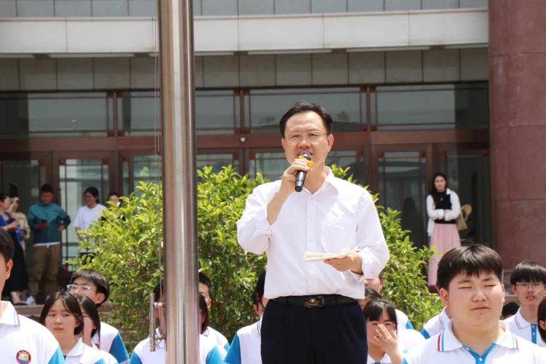 成长61起航——诸城慈海学校春考部2021级毕业典礼及出征壮行仪式