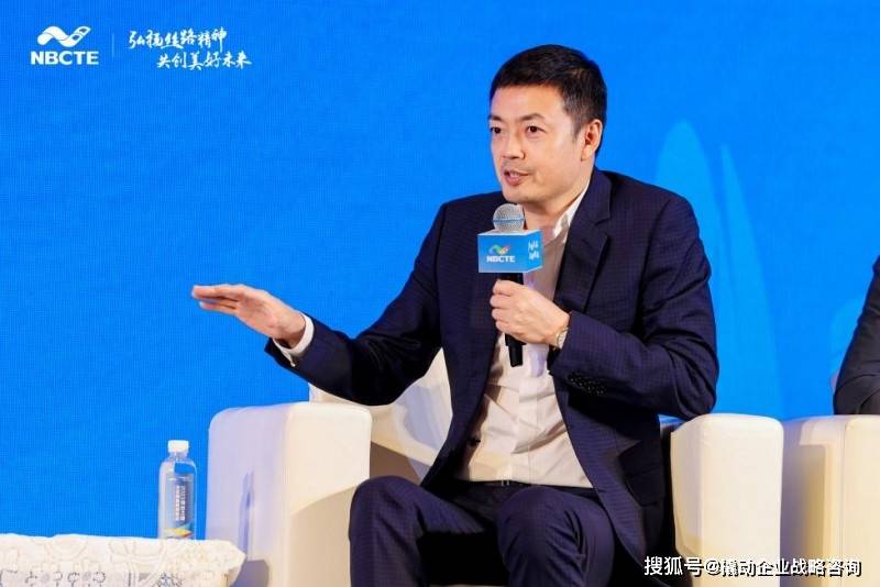 人成立战略咨询公司,姚荣君曾打造如飞鹤,雅迪,波司登等5个"百亿案例"