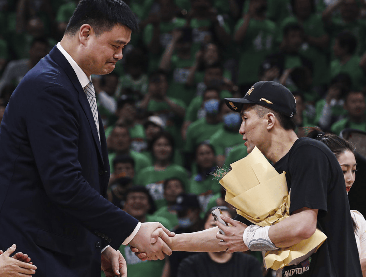 辽篮3-0,第一名嘴苏群却泼冷水!哪怕三连冠姚明颁奖也难有笑容