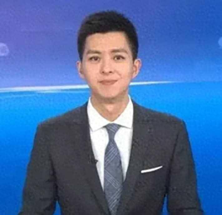 90后新生代央视新闻主播王言:从四川江油走出来的主播,未来可