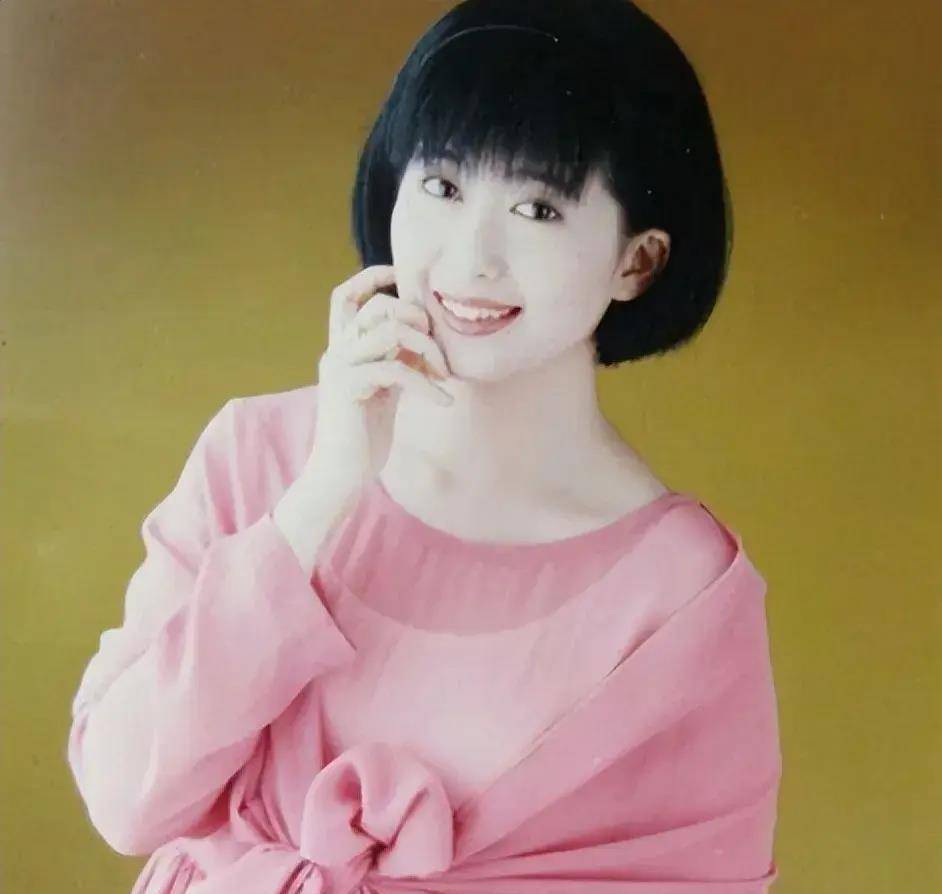 "玉女"孟庭苇:23岁爆火,退圈结婚却遭丈夫敲诈,如今她怎样了