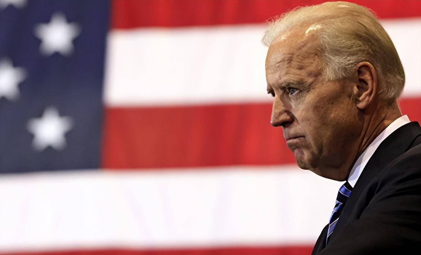 五个月后,拜登要大选,特朗普再发三战警告,美国或将放手一搏?