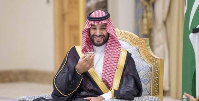 "另类"沙特王储:不抽烟,不晚归,只有一位妻子
