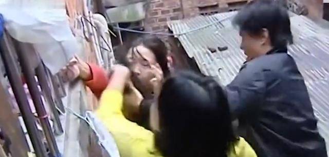 癌症母亲用20万治疗费,帮儿子娶媳妇,结婚后新媳妇却失踪