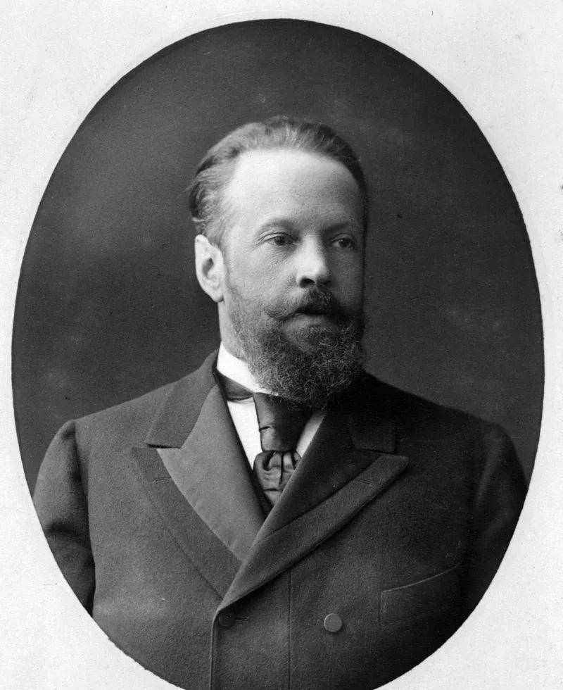 李鸿章吸烟排场大,只有嘴和胸脯动,俄国总理大臣:我孤陋寡闻了_维特