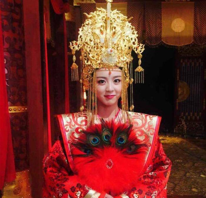 杨丽华:历史上唯一一个做全了太子妃,皇后,太后和公主的女子