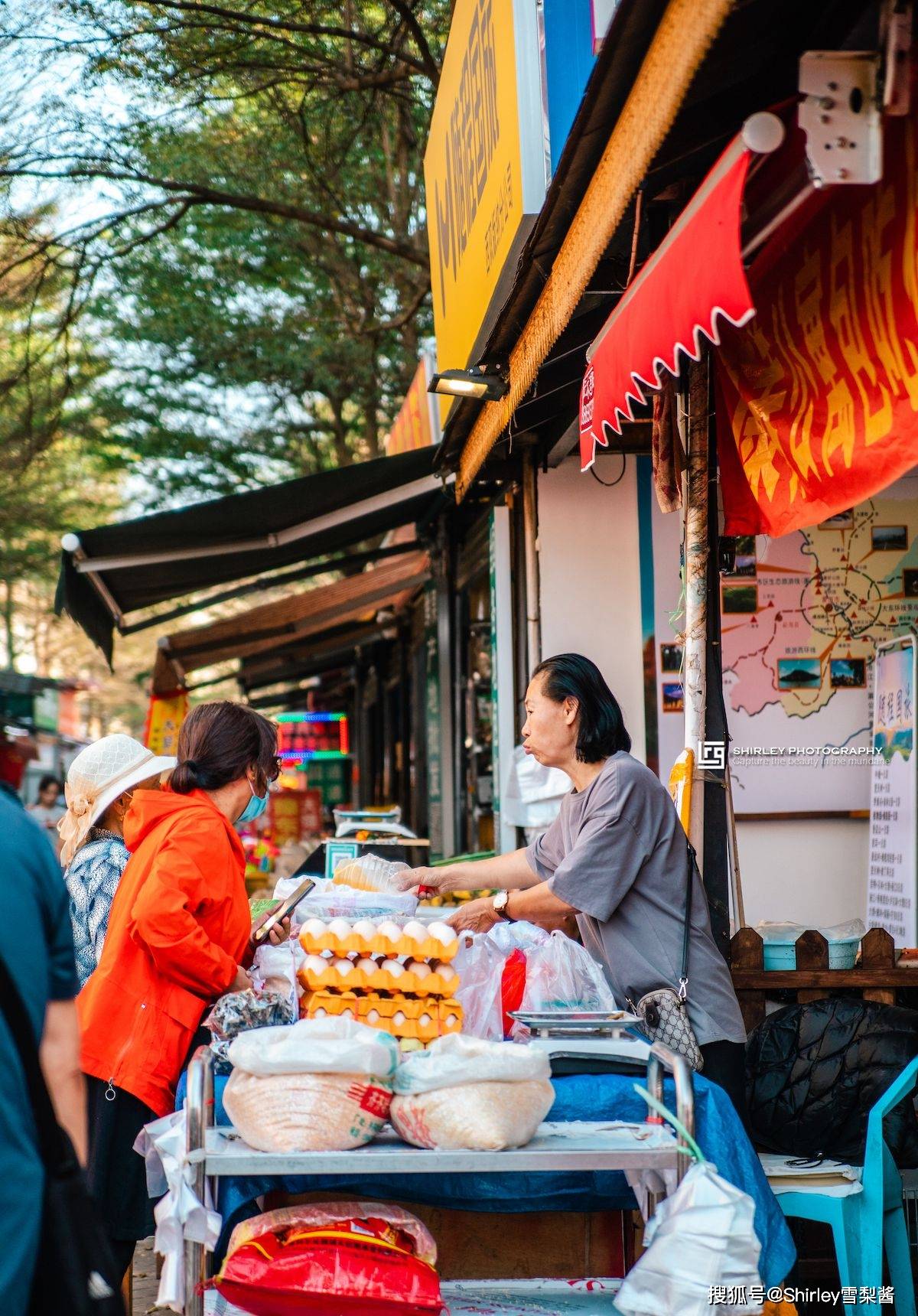 元江那诺集市图片