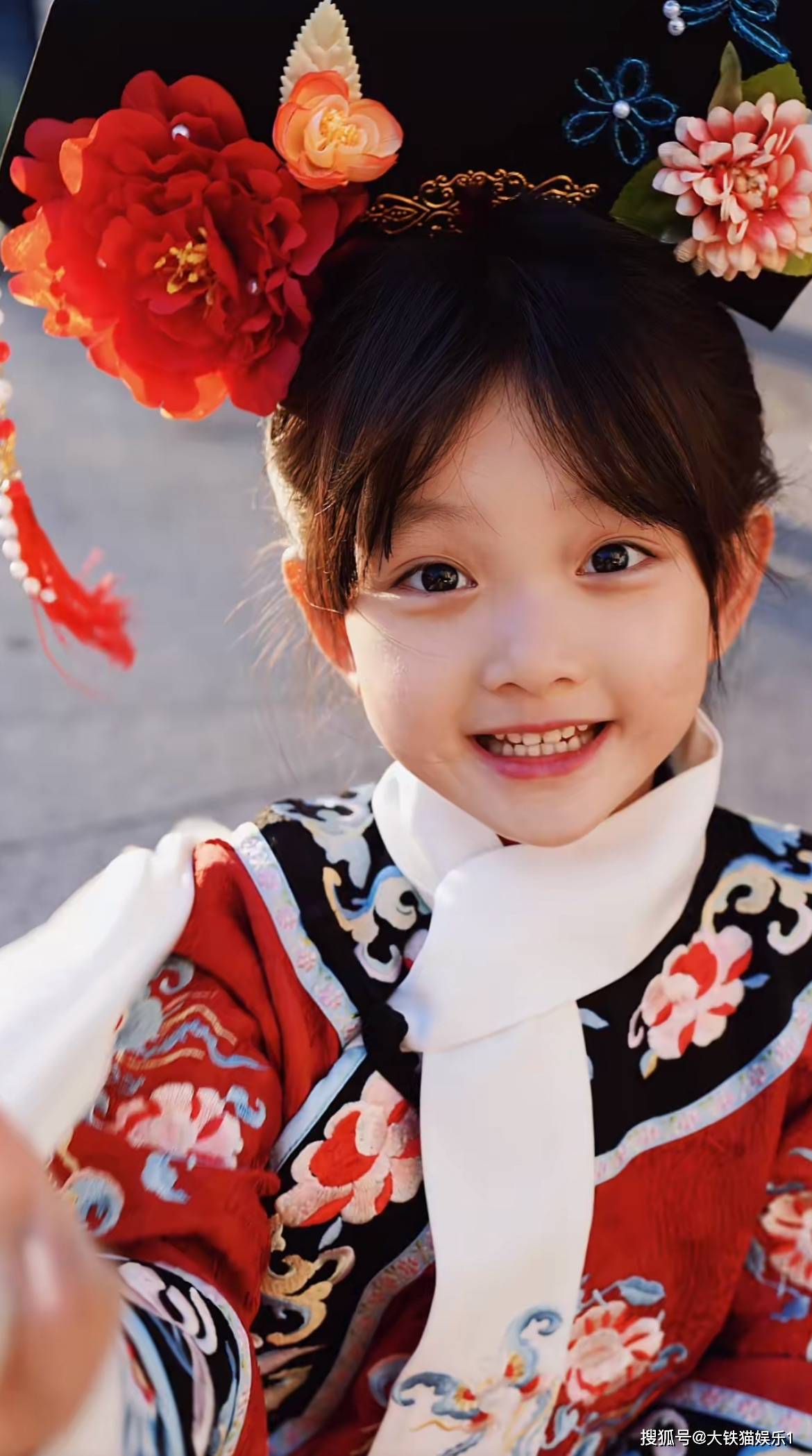 《庆余年2》王启年女儿来头大,坐拥280万粉的小网红,演戏一条过