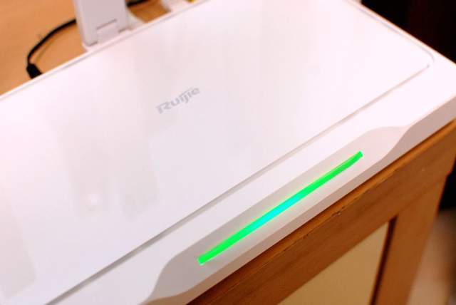 锐捷雪豹BE50路由：5100M超高速，不卡顿，大型空间也能畅快游戏