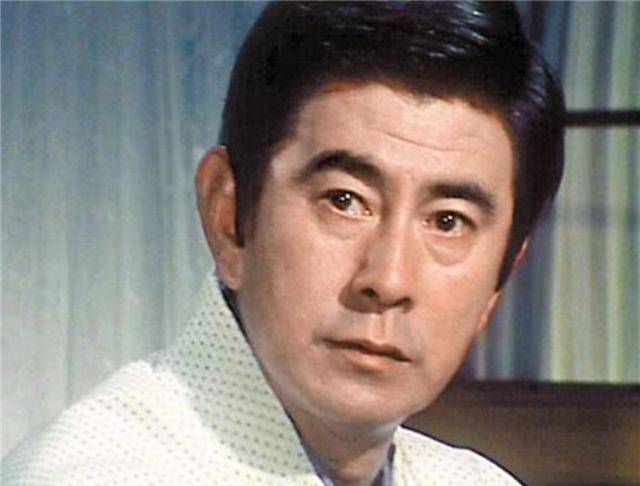 大岛茂旷世恋:爱妻患病40年不离不弃,83岁去世当天娶了他初恋