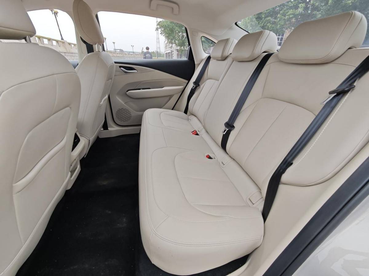 9.98万就有超大空间 2c快充,家用选它很合适