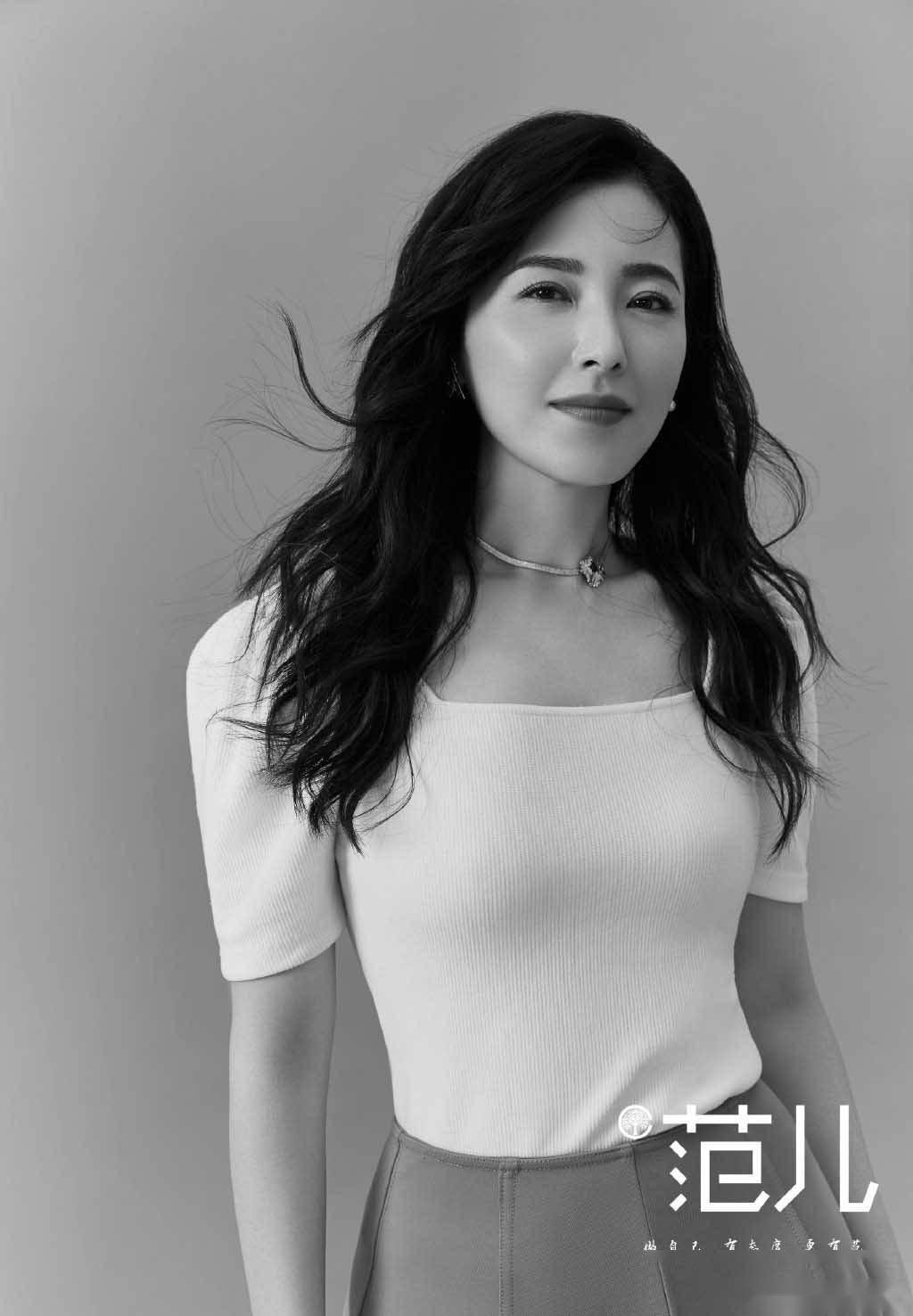 姨圈顶流曾黎最新写真曝光,她的魅力无人能敌!