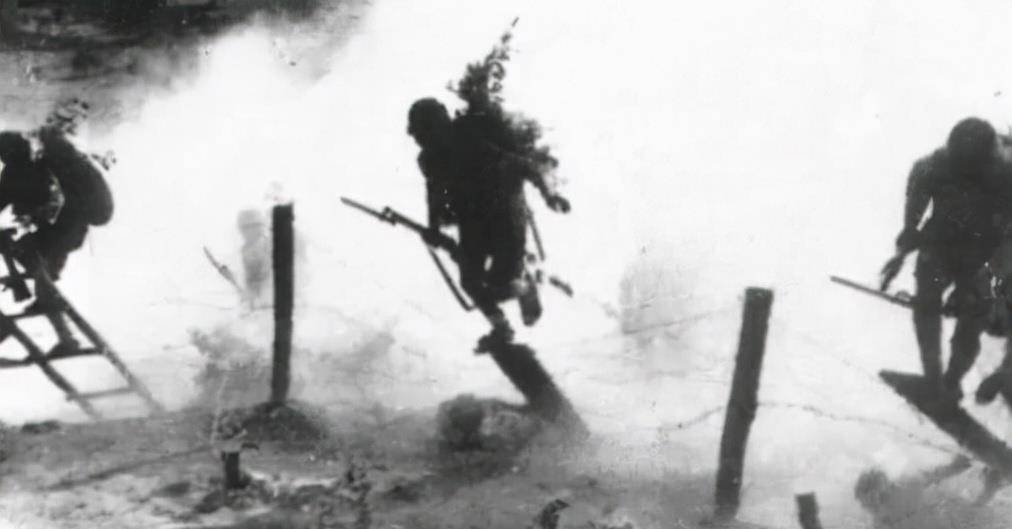 一女孩夜里被士兵糟蹋,将军调查后发现是救命恩人,他如何抉择?