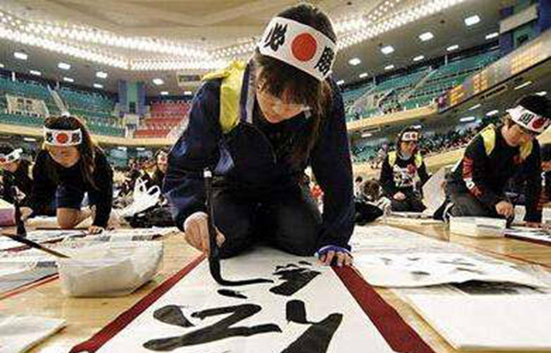 美国让日本废除汉字,举行一场全民考试,结果令人大跌眼镜