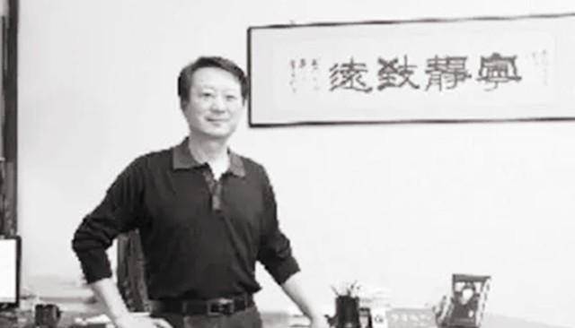 2004年任长霞意外身亡,丈夫四年后也去世,儿子如今怎么样了