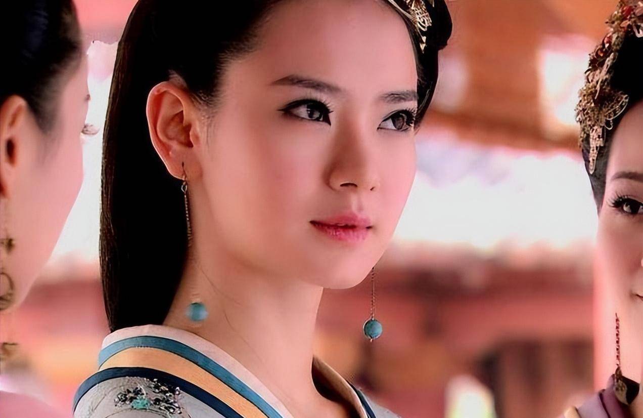 5位"笨蛋美人"天花板,明明坏到咬牙切齿,观众却讨厌不起来