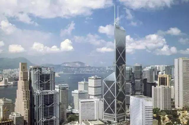 85后美女富豪新晋上榜,22岁坐拥百亿身家,如今运营7千亿公司