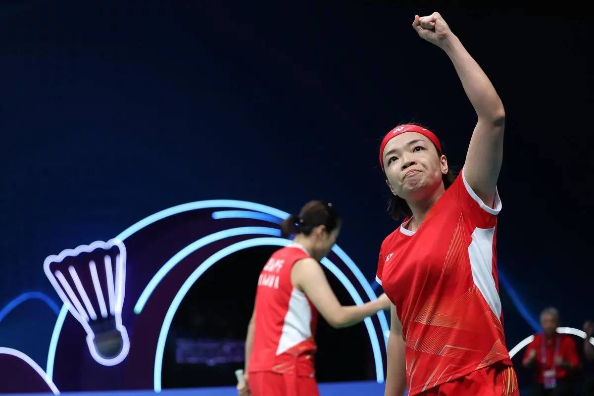 贾一凡:距离全满贯还差一枚奥运金牌,将继续努力,为荣耀而战.