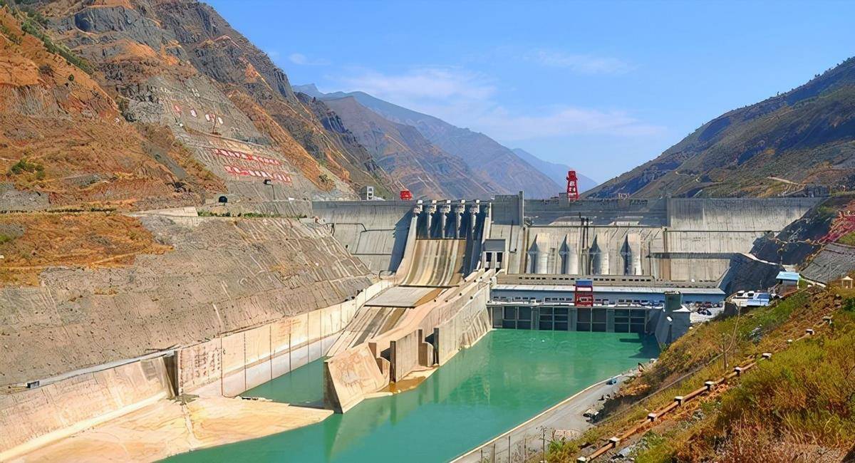 任谁也没想到,河源那座只有1500千瓦的水电站,竟然成为了一台"印钞机"