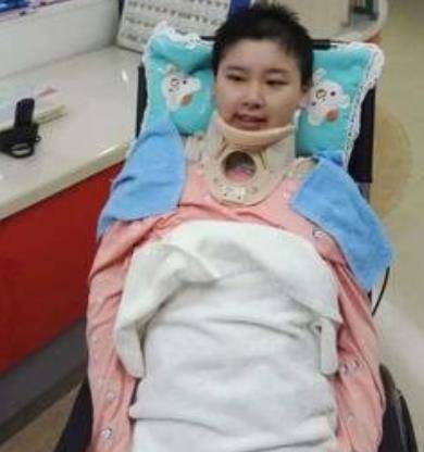 25岁遭遇车祸高位瘫痪,4年后逆风翻盘,这个贵阳女孩咋这么猛?