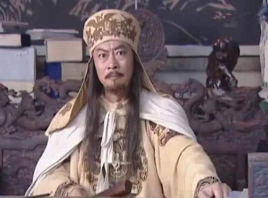 韦昌辉在参加拜上帝教之前"家境富饶,人少无功名,有钱无势",在金田起