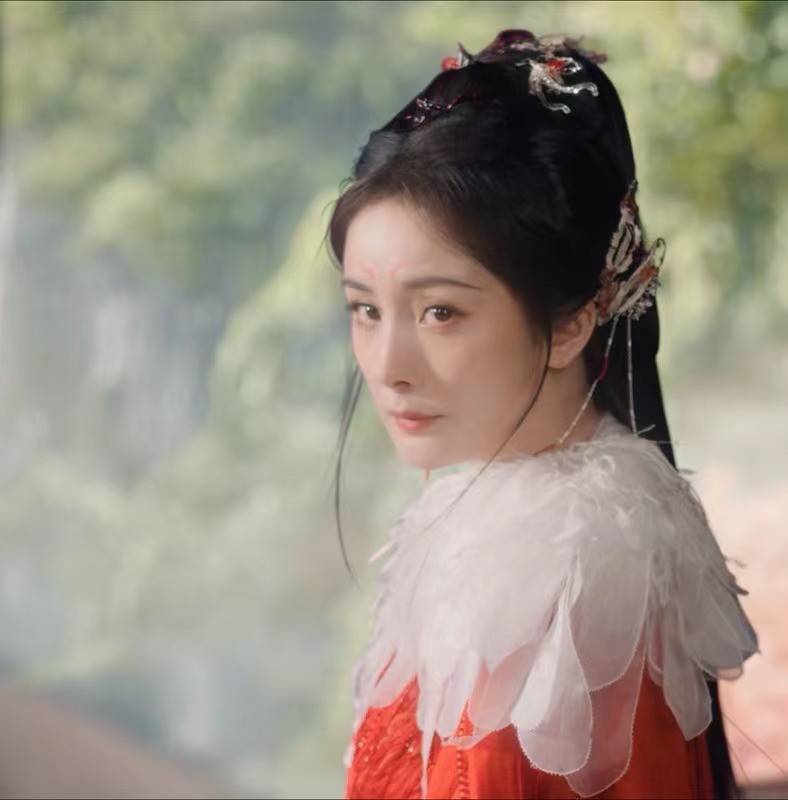 《狐妖小红娘》女三号"桃花眼"太美,灵动中透着妩媚,一颦一笑尽是风情