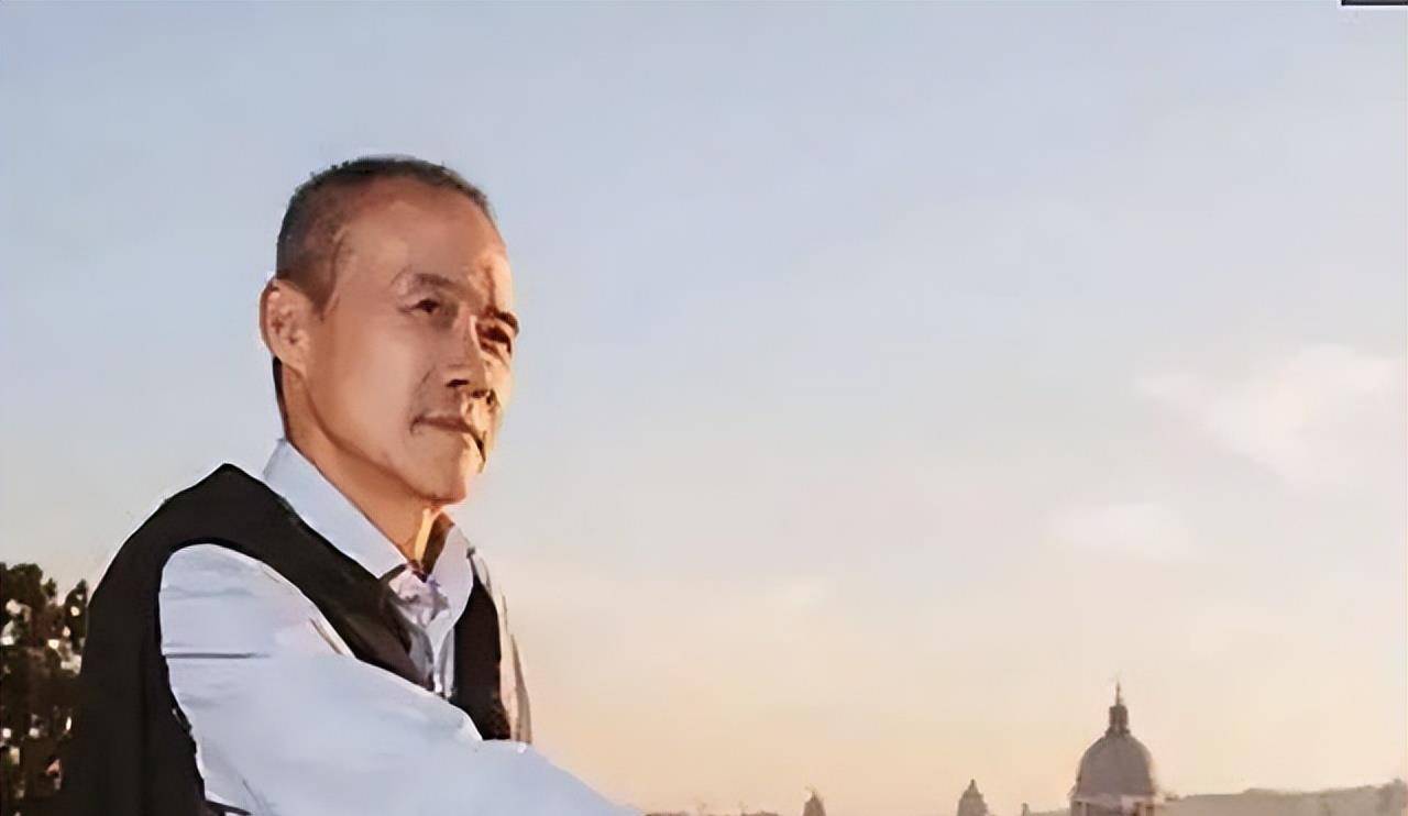 首富,隐退后年领1200万退休金,娶小30岁的美女明星_王石_王江穗_万科