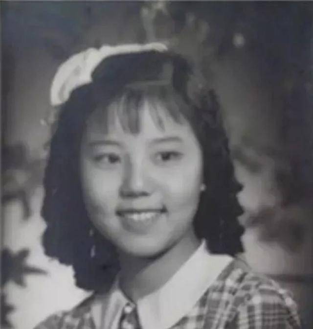 助恋人飞黄腾达,才知对方已有家庭,她余生未改嫁,独自谢客守寡