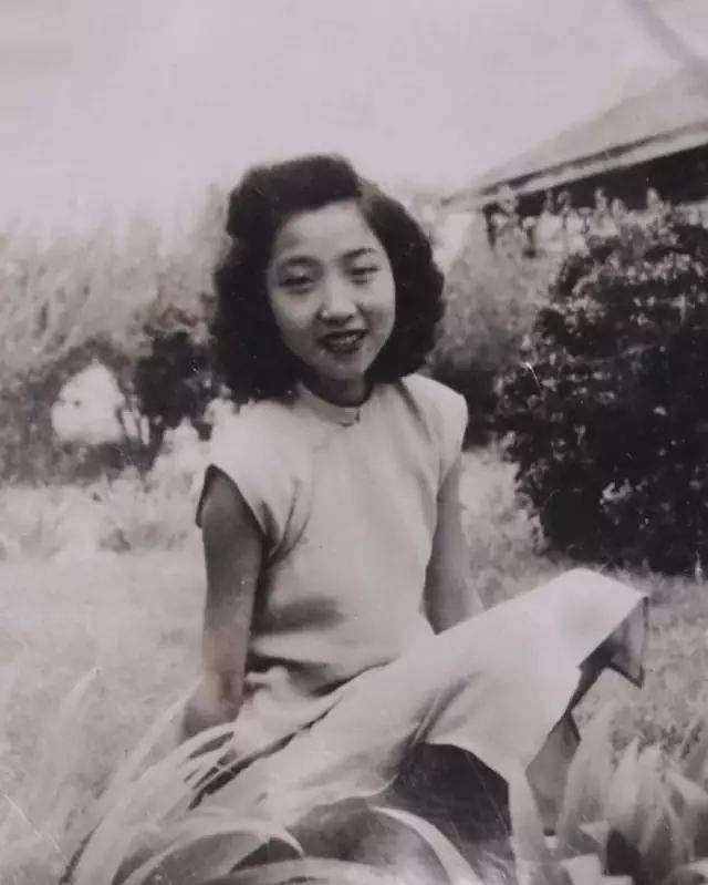 饶平如总是让着妻子,唯一的一次争吵,他气得砸碎了热水瓶,美棠就在床