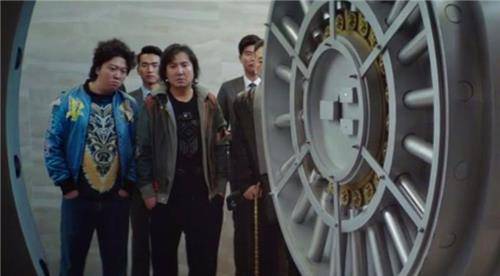 中国第一隐形首富,李嘉诚都望尘莫及,千亿资产却被女儿5年败光