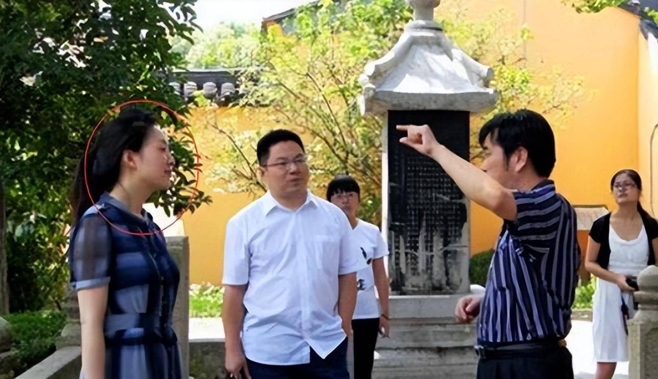 无锡女干部余敏燕,大学就委身于"大老虎",通过不正当手段上位