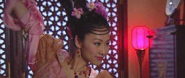 15岁入宫成贵人,5年后与皇后平分秋色,生下3女却被打入冷宫_舒穆禄