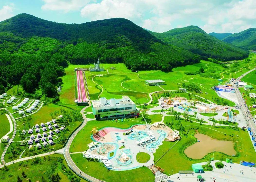 净月潭国家级风景名胜区>水文化生态园>伪满皇宫博物院>文化广场>新民