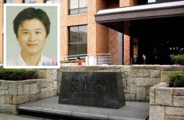 山东济南的一名在日留学生林振华,穿着一身黑色的衣服,徘徊在日本的一