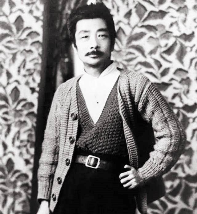 萧红在香港去世,消息被带回哈尔滨老家,父亲仿佛在听陌生人故事